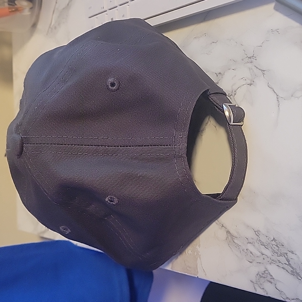 Hat - Picture 3 of 3